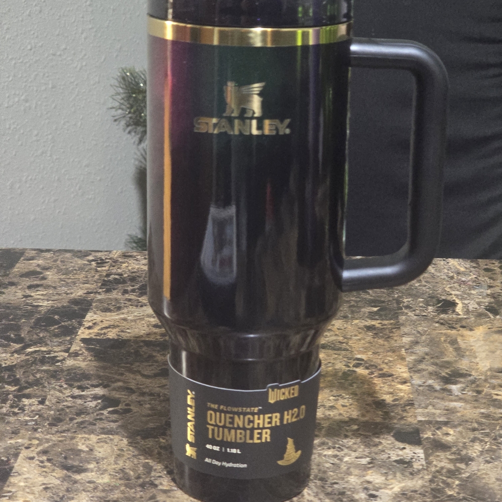Stanley Midnight Black Quencher Tumbler